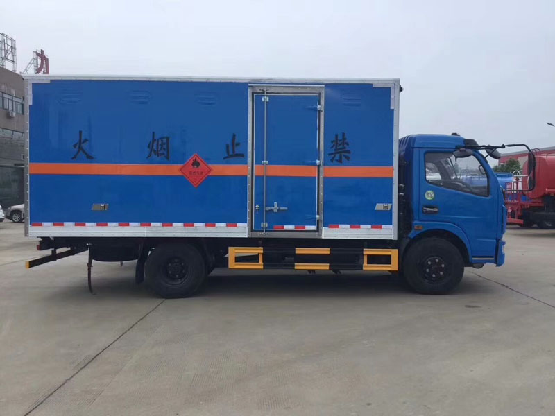 多利卡5.1米（6.4噸）氣體(tǐ)廂式車(chē)