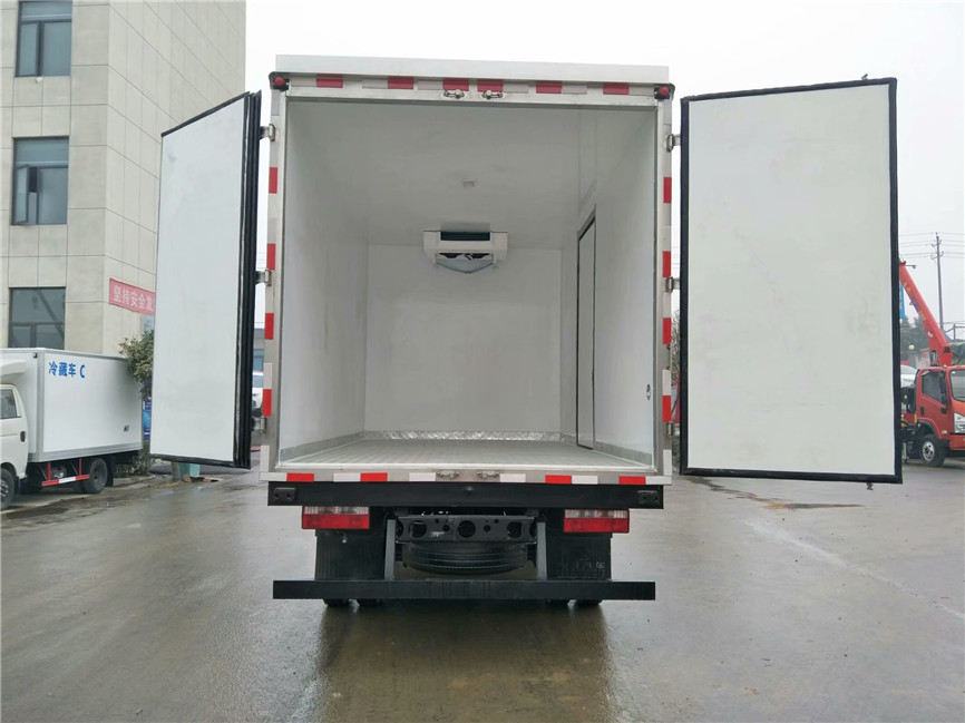 解放(fàng)虎V 4.2米冷藏車(chē)