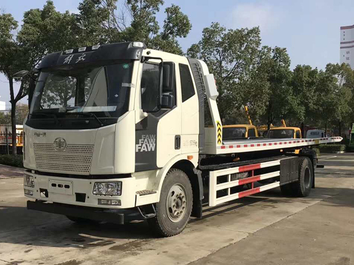 解放(fàng)J6重型清障車(chē)（5800軸距）