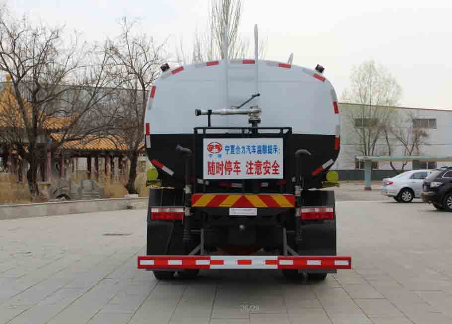 甯汽牌15立方灑水車(chē)